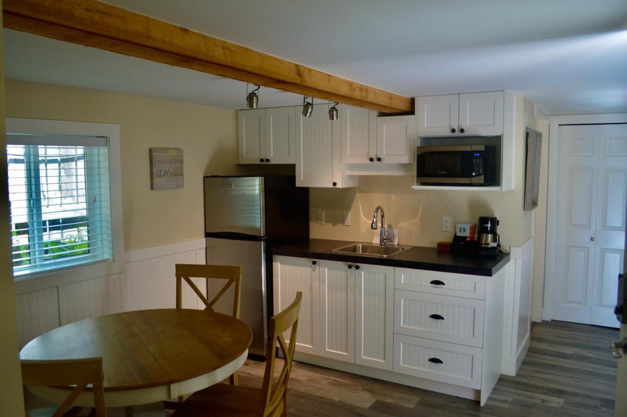 Wild Coast Wilderness Resort Port Renfrew Exterior foto
