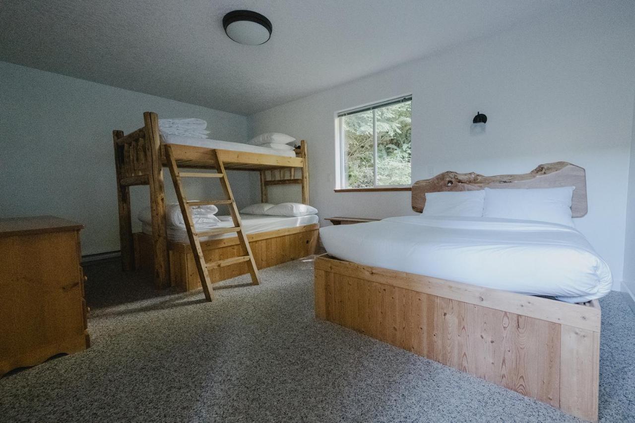 Wild Coast Wilderness Resort Port Renfrew Exterior foto
