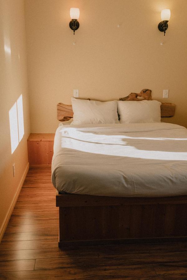 Wild Coast Wilderness Resort Port Renfrew Exterior foto