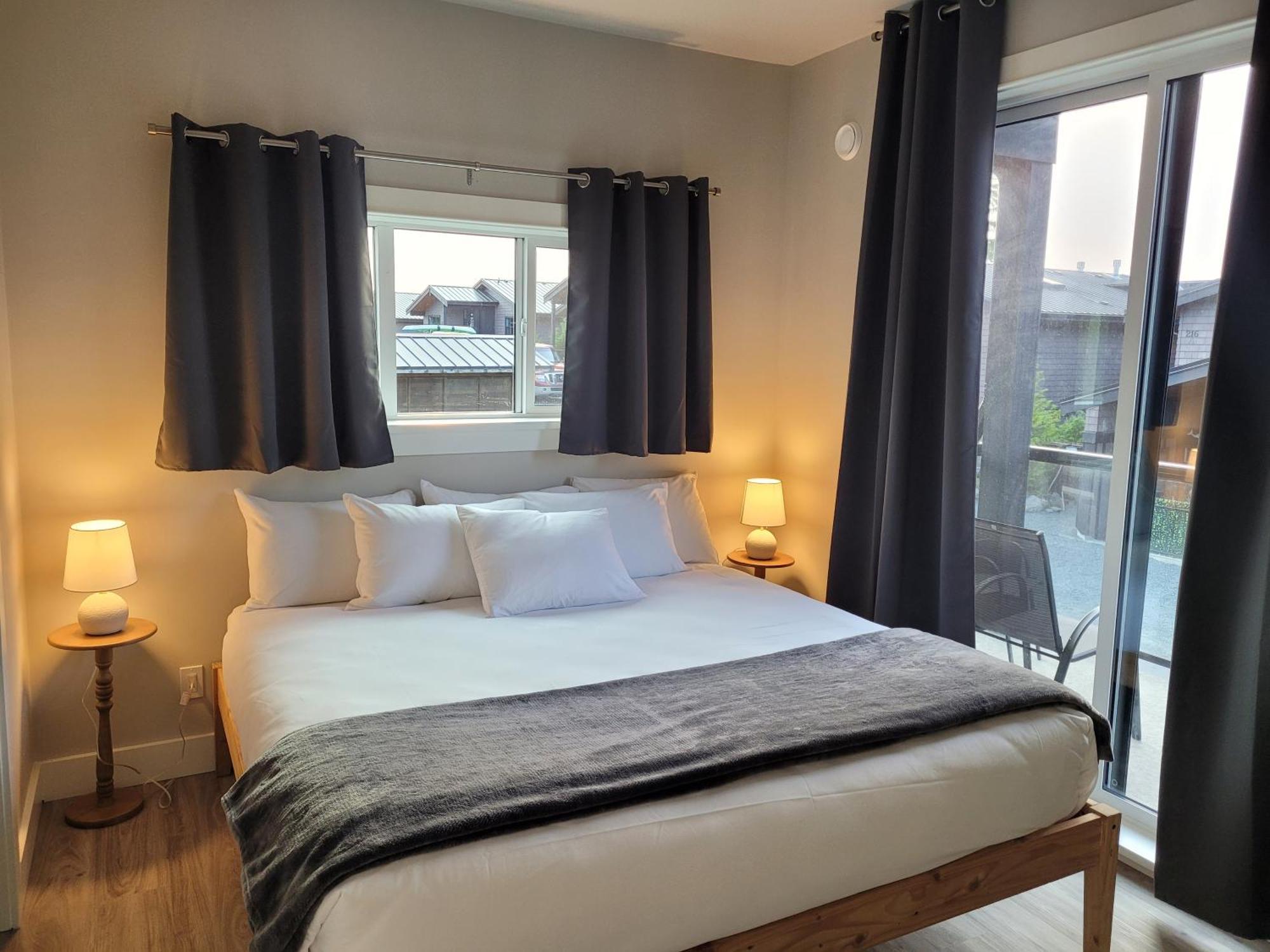 Wild Coast Wilderness Resort Port Renfrew Exterior foto