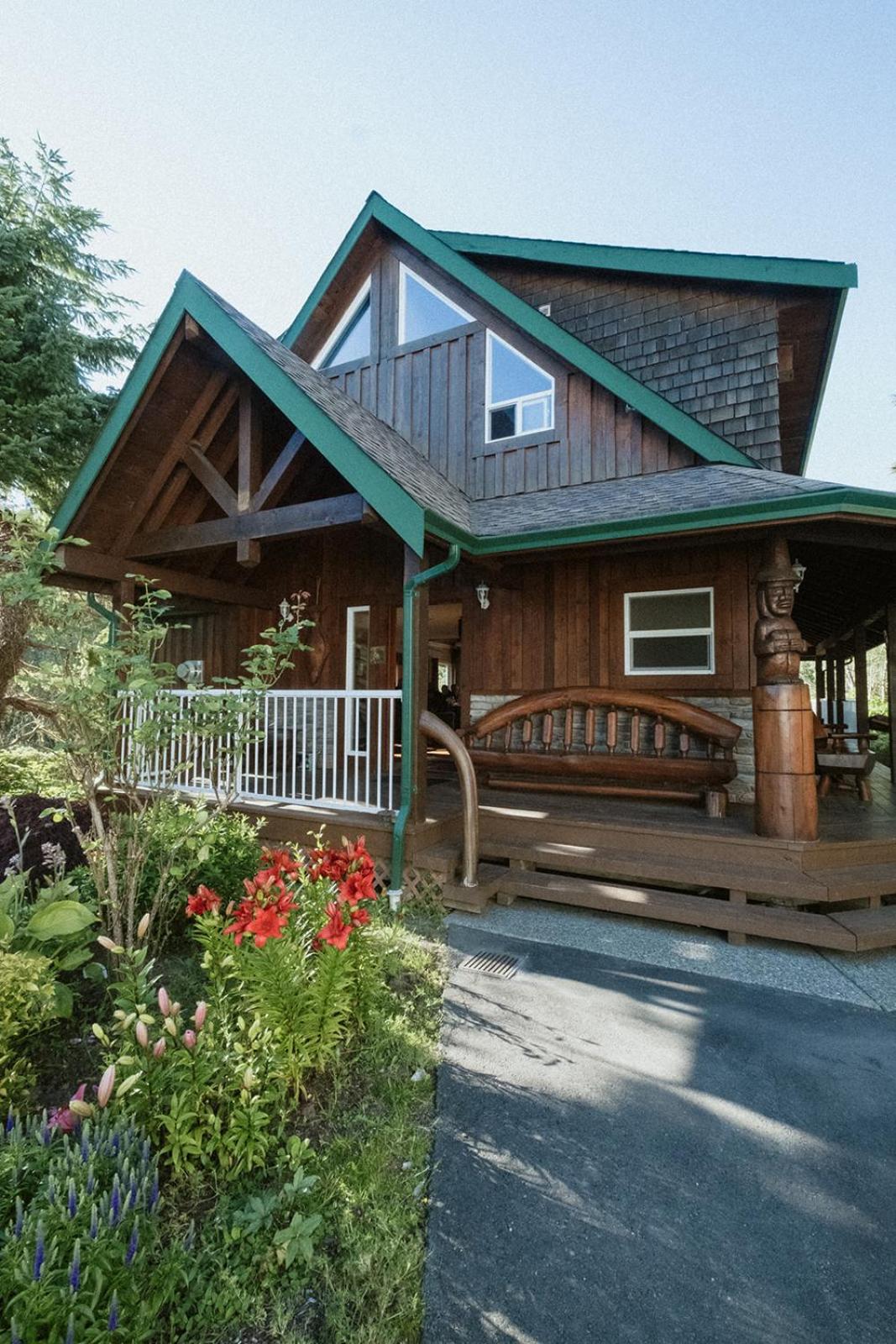 Wild Coast Wilderness Resort Port Renfrew Exterior foto